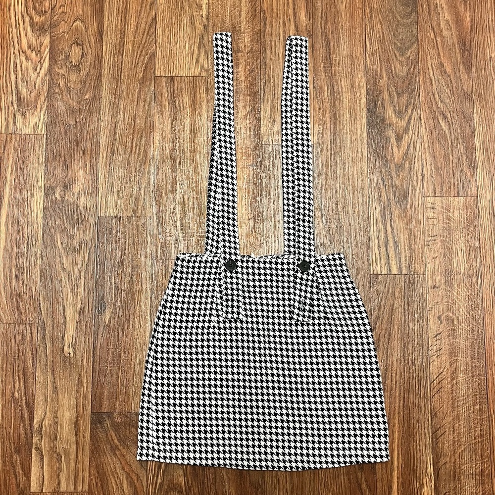 Houndstooth overall skirt